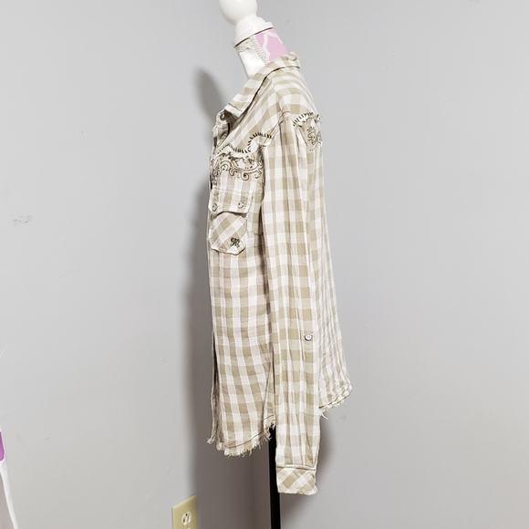 Women's Miss Me Shirt (Size Small) - Picture 3 of 7